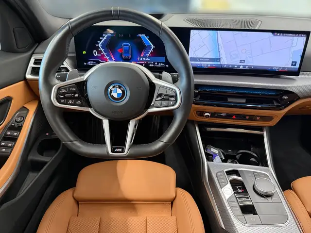 BMW 3 Series view 7