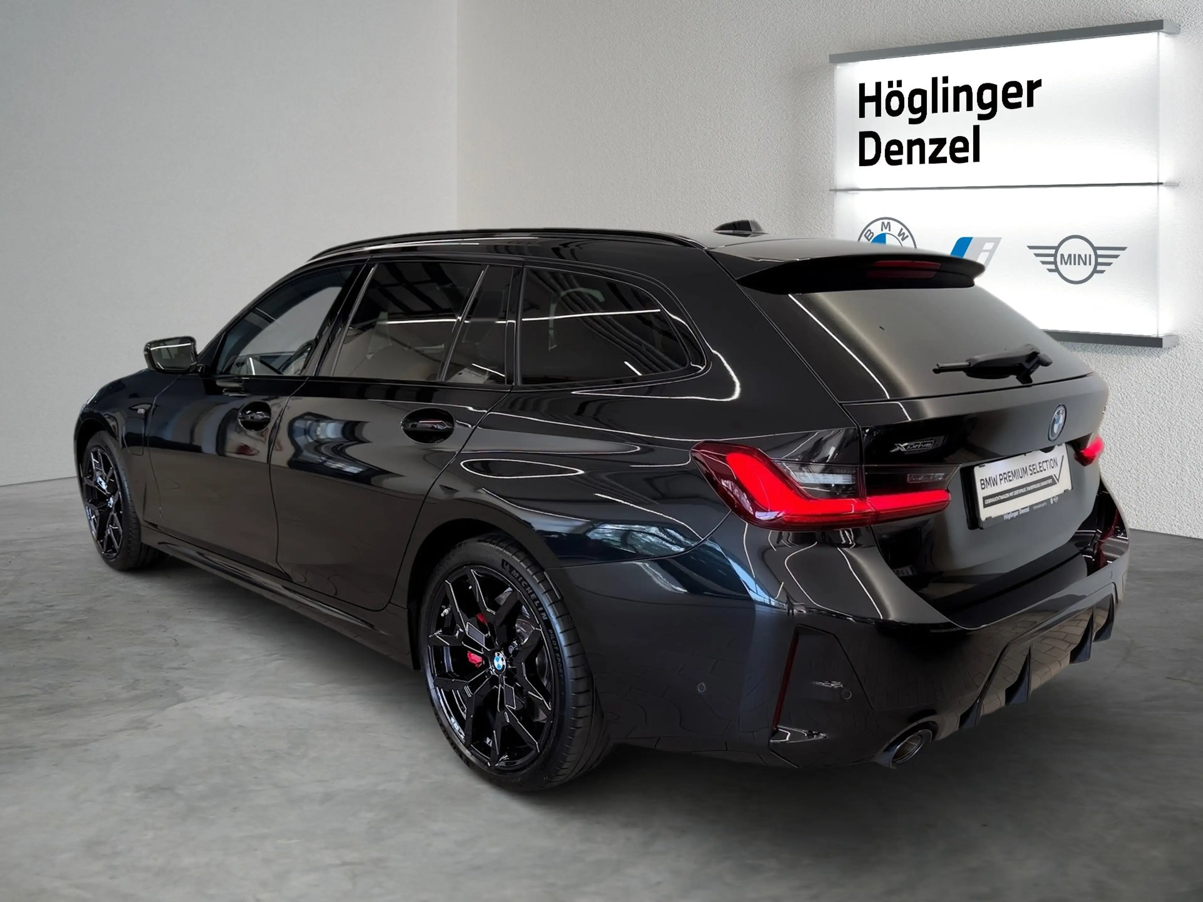 BMW 330 e xDrive — photo 9