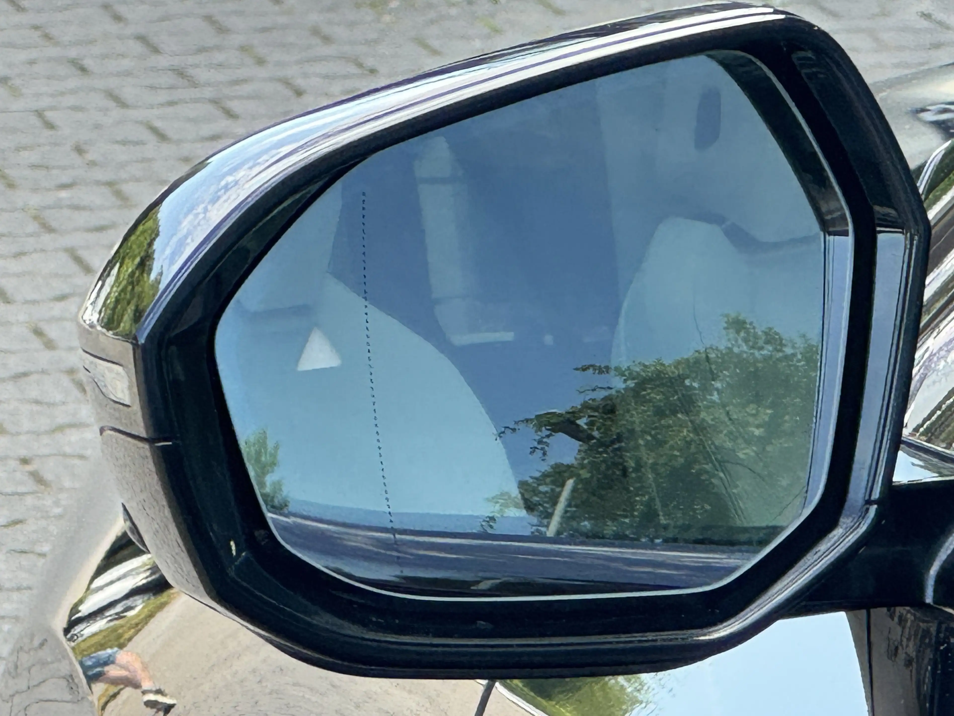 BMW 550 e xDrive Tou M Sport AHK PANO Ad.Fahr.Pro B&W — photo 15