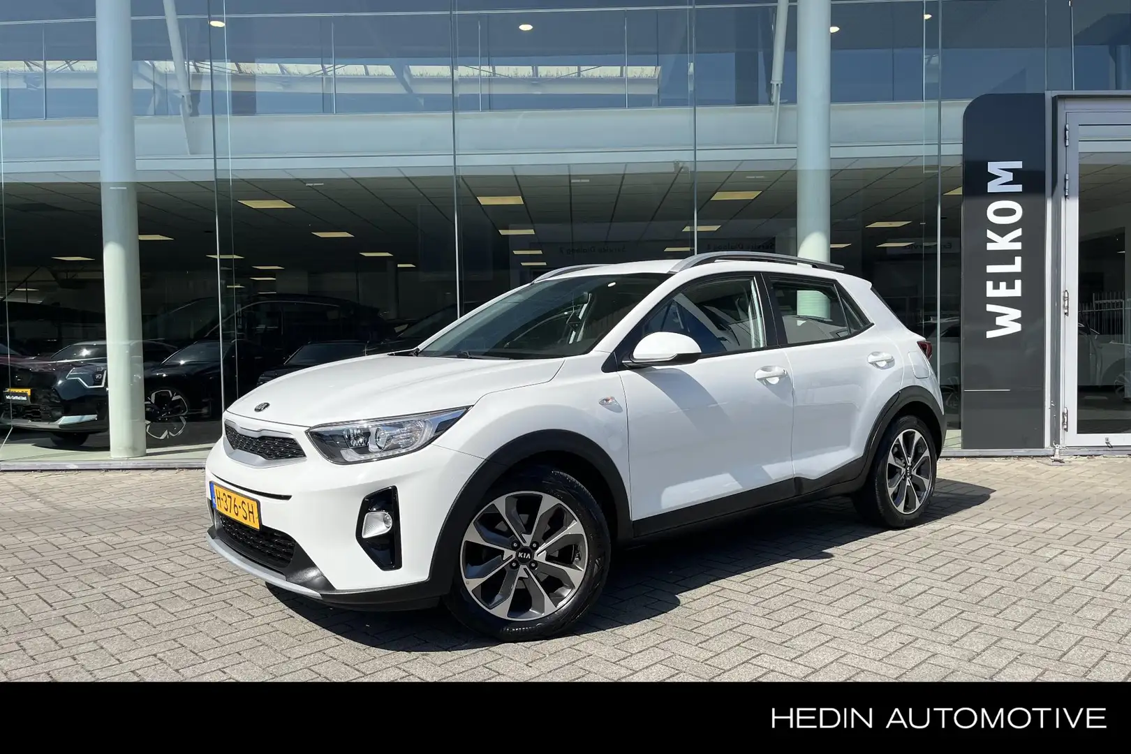Kia Stonic 1.0 T-GDi DynamicLine NAV | Airco | Achteruitrijca Wit - 1