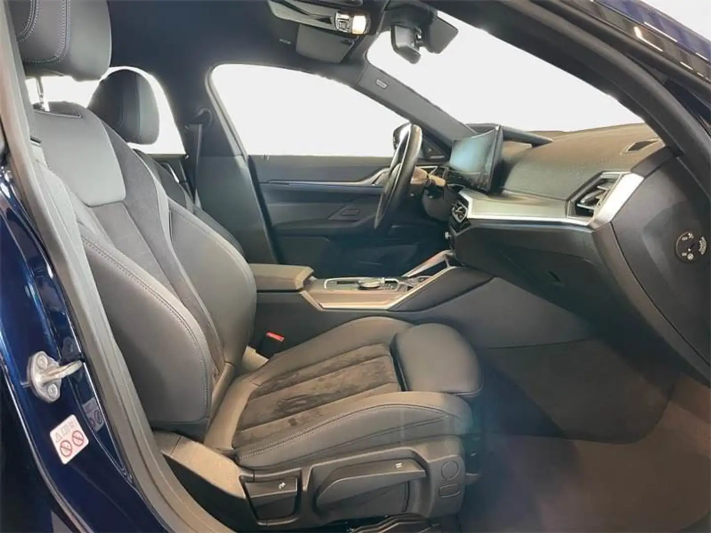 BMW i4 M Sport Pro Blau - 2