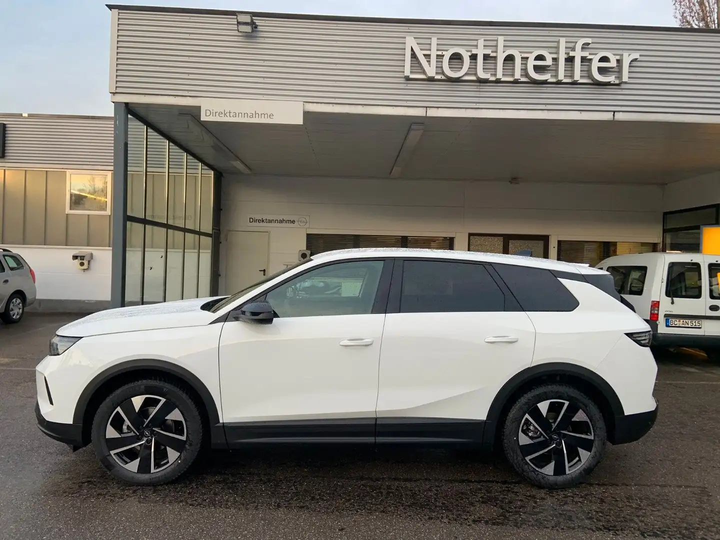 Opel Grandland X Grandland 1.2 48V Mild-Hybrid 100KW GS 5 JahreGA Biały - 1