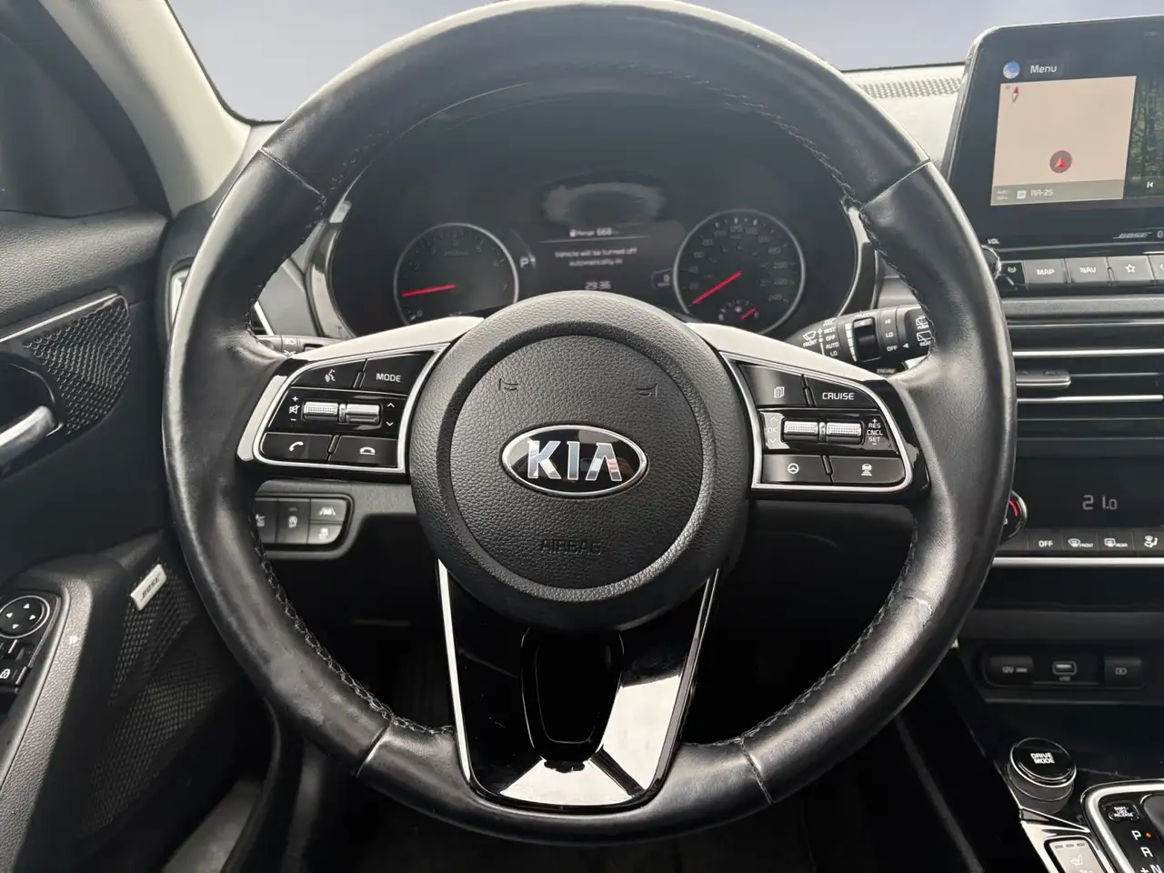 Kia Seltos снимка Kia Seltos