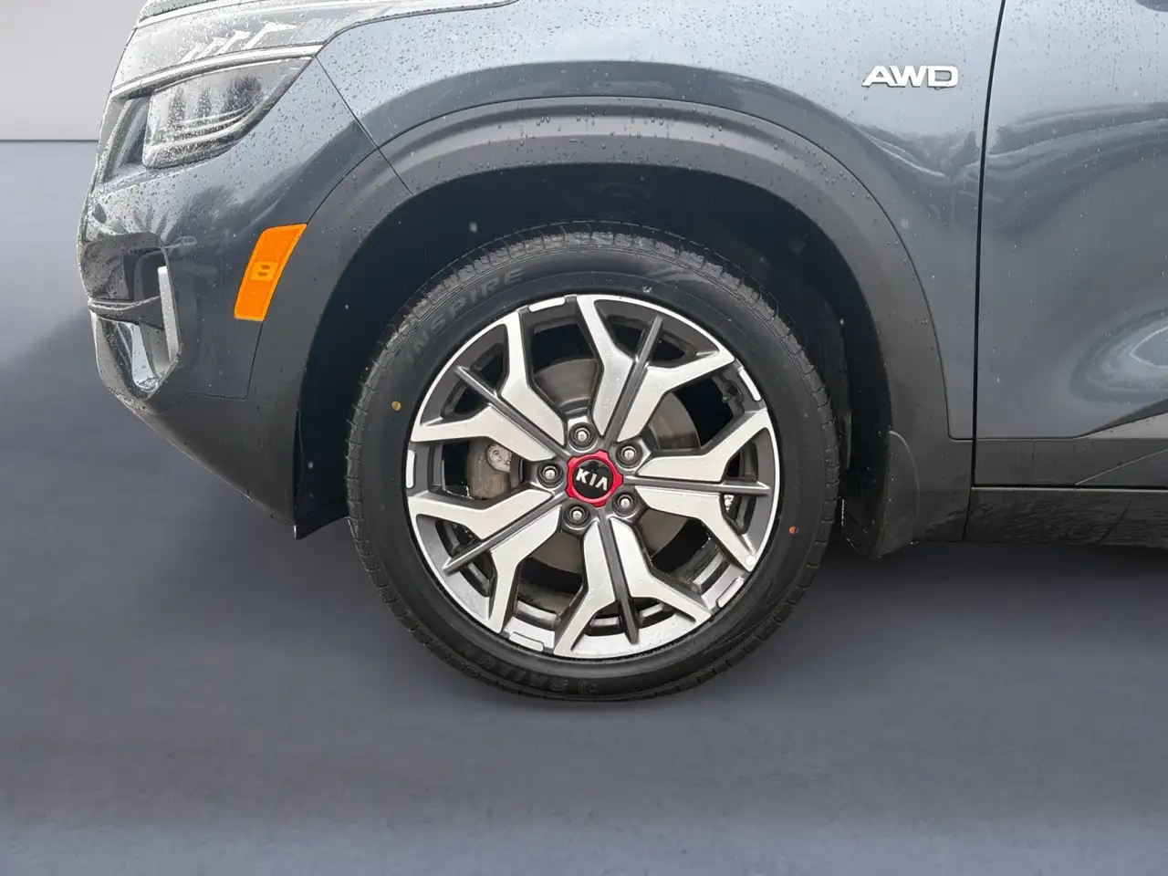 Kia Seltos снимка Kia Seltos