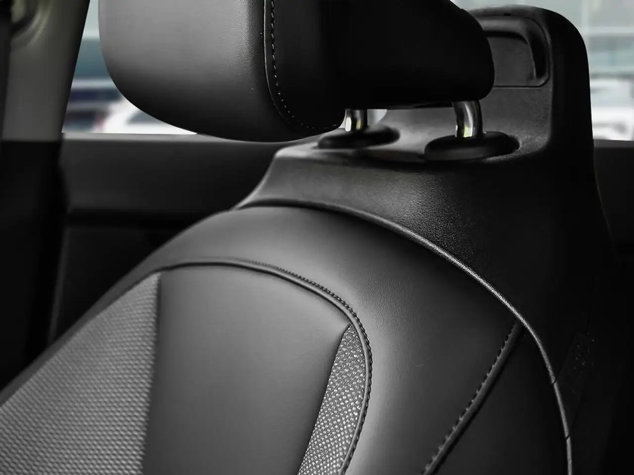 Kia Niro снимка Kia Niro