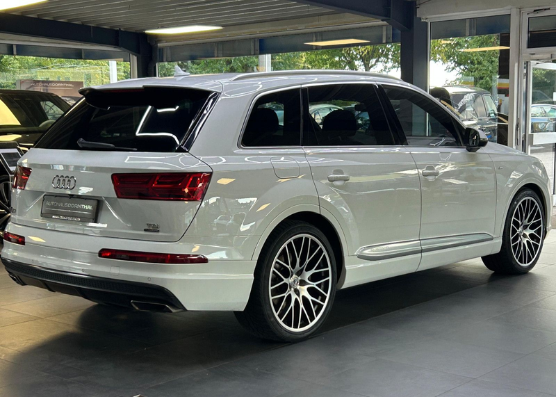 Audi Q7 3.0 TDI qu.S LINE/LED/PANO/AHK/MATRIX/7SITZE — photo 7