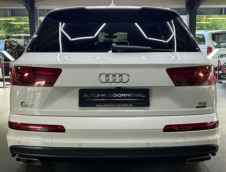 Audi Q7 3.0 TDI qu.S LINE/LED/PANO/AHK/MATRIX/7SITZE — photo 9