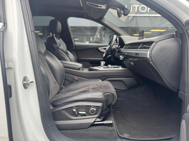 Audi Q7 3.0 TDI qu.S LINE/LED/PANO/AHK/MATRIX/7SITZE — photo 8