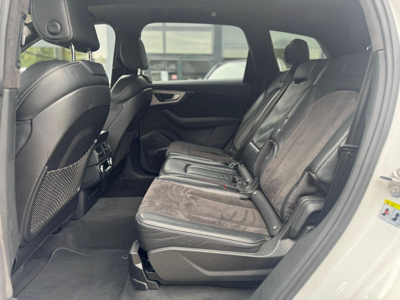 Audi Q7 3.0 TDI qu.S LINE/LED/PANO/AHK/MATRIX/7SITZE — photo 10