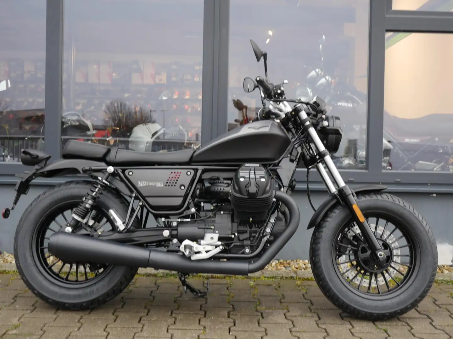 Moto Guzzi V 9 V9 Bobber / SE - neu - beide Modelle - 1