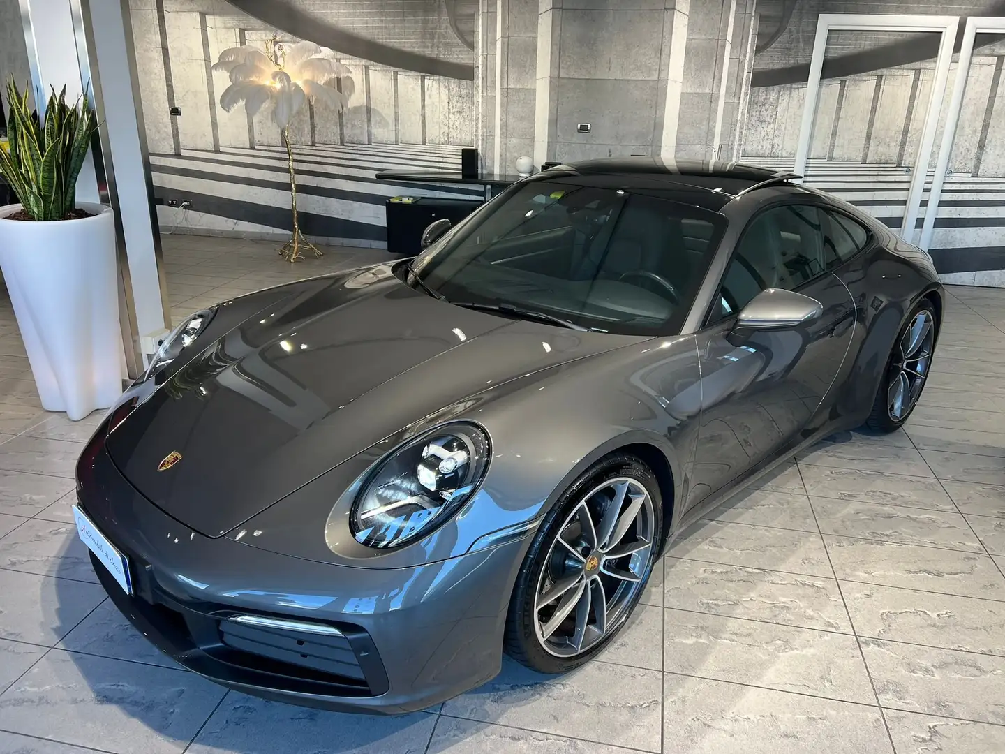 Porsche 992 992 carrera 385 cv coupe-UFFICIALE -NAZIONALE! Grigio - 2
