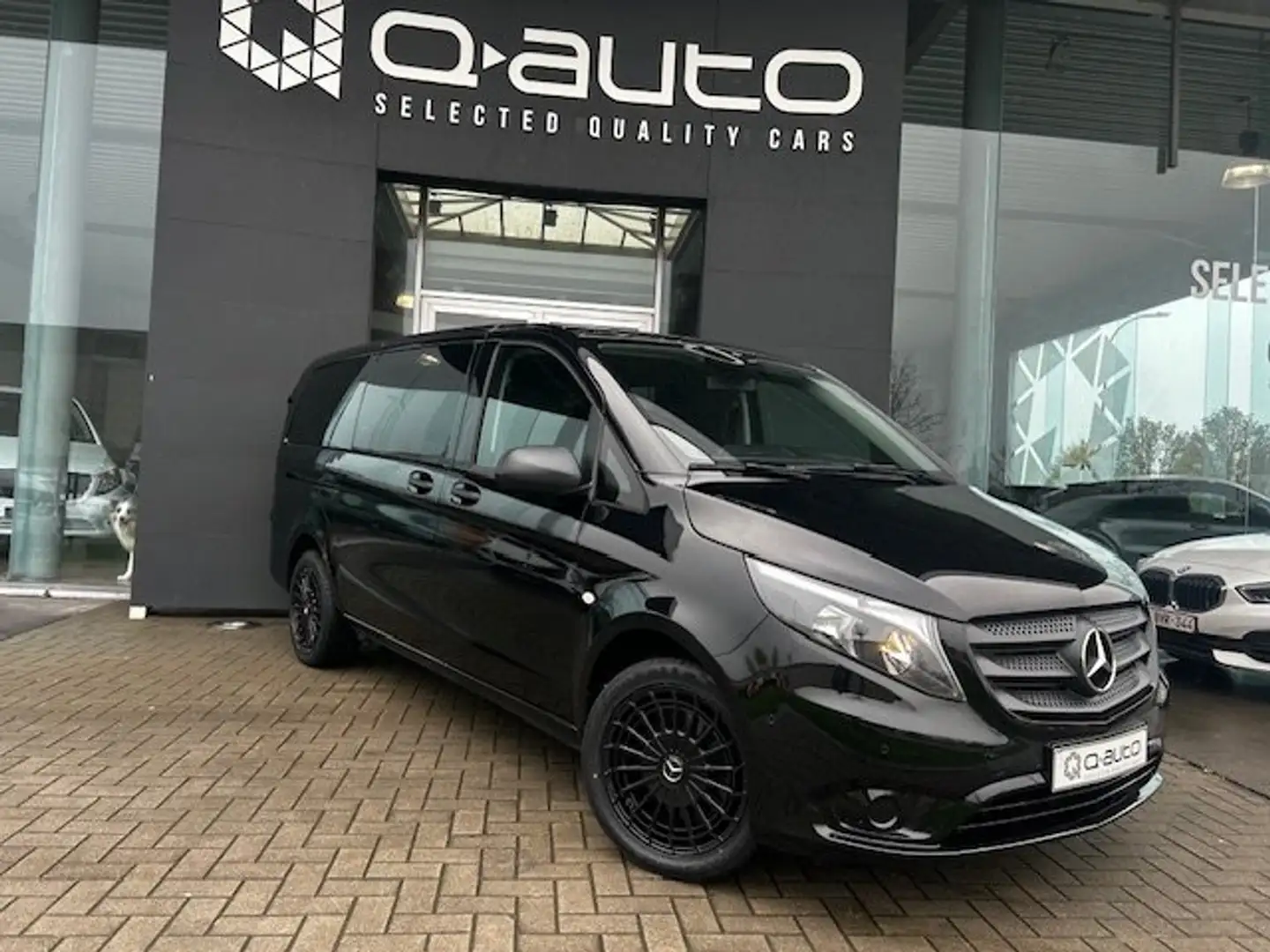 Mercedes-Benz Vito 116d Aut. Dubbel Cabine L2 / GPS / Cam / Carplay Zwart - 2
