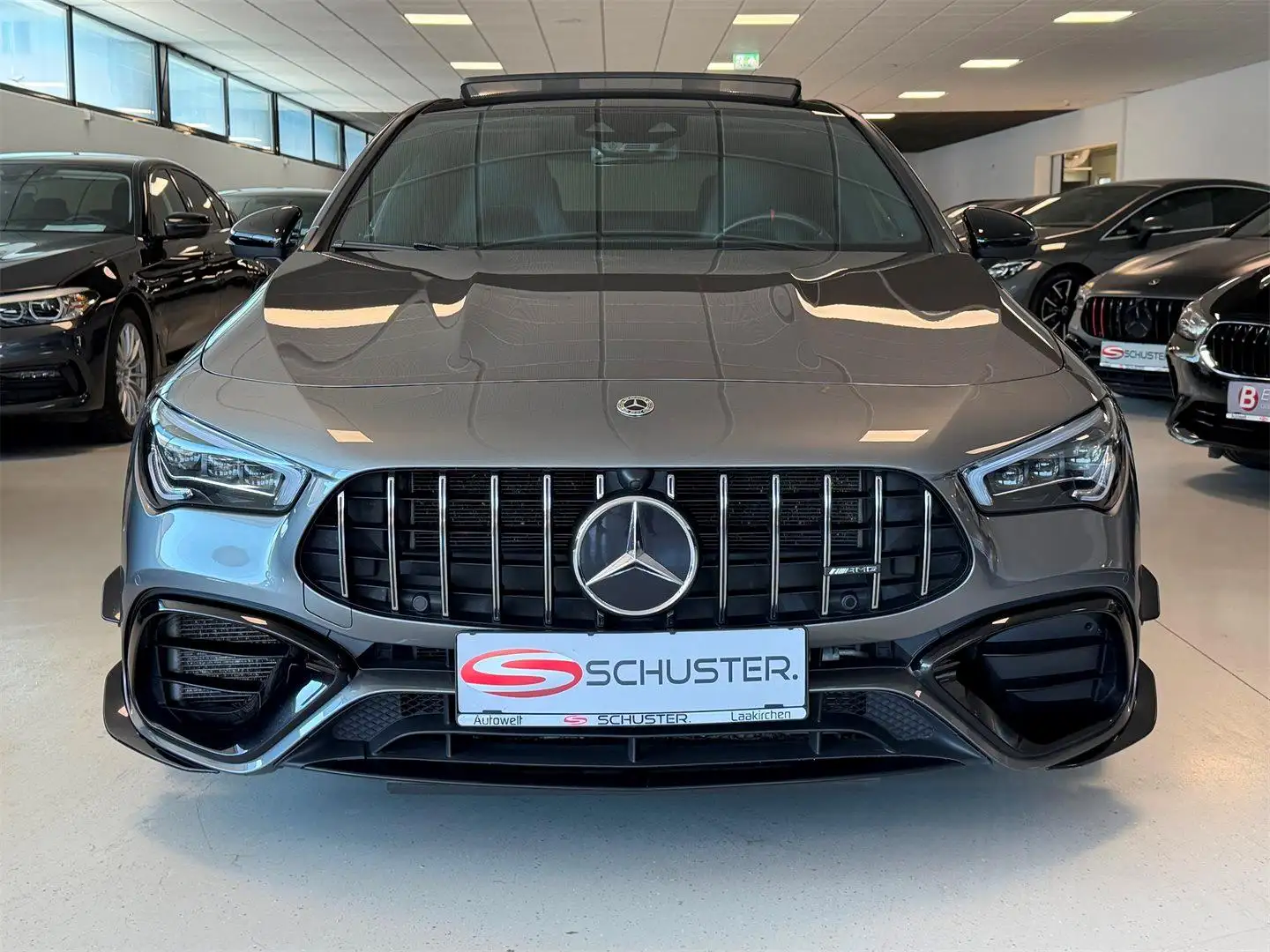 Mercedes-Benz CLA 45 AMG 4MATIC+ Coupé *Burmester*HuD* Grau - 2