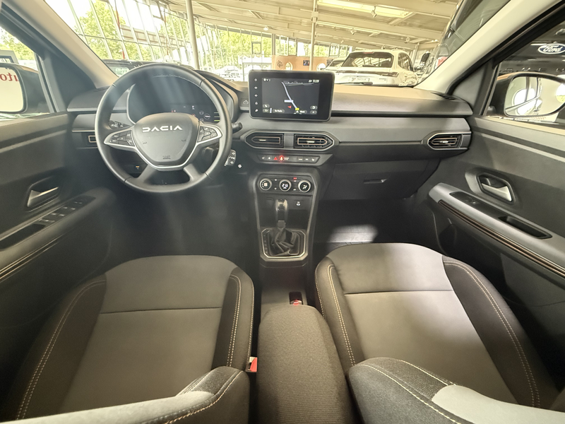 Dacia Jogger Hybrid 140 Extreme 7-Sitzer NAV TW SH GJR — photo 14