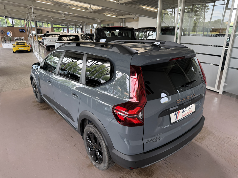 Dacia Jogger Hybrid 140 Extreme 7-Sitzer NAV TW SH GJR — photo 10