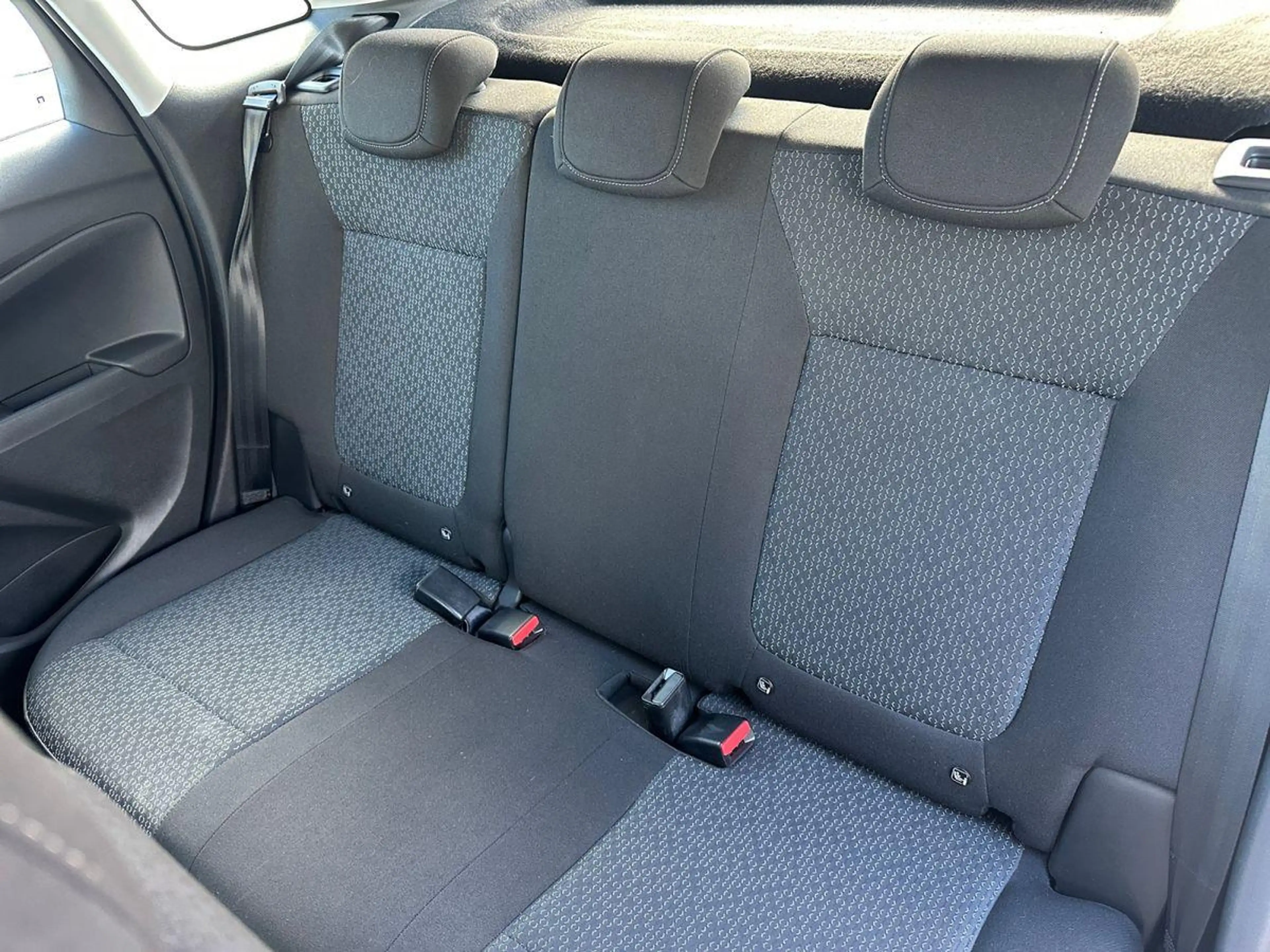 Opel Crossland Enjoy Metallic — photo 14
