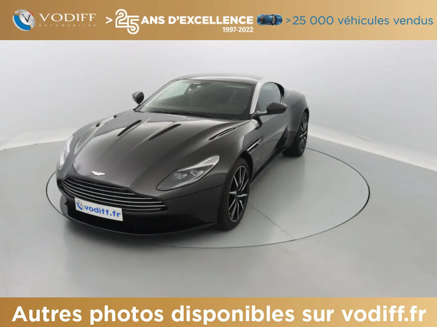 Aston Martin DB11 DB 11 V12 COUPE 608 CV Argent - 1