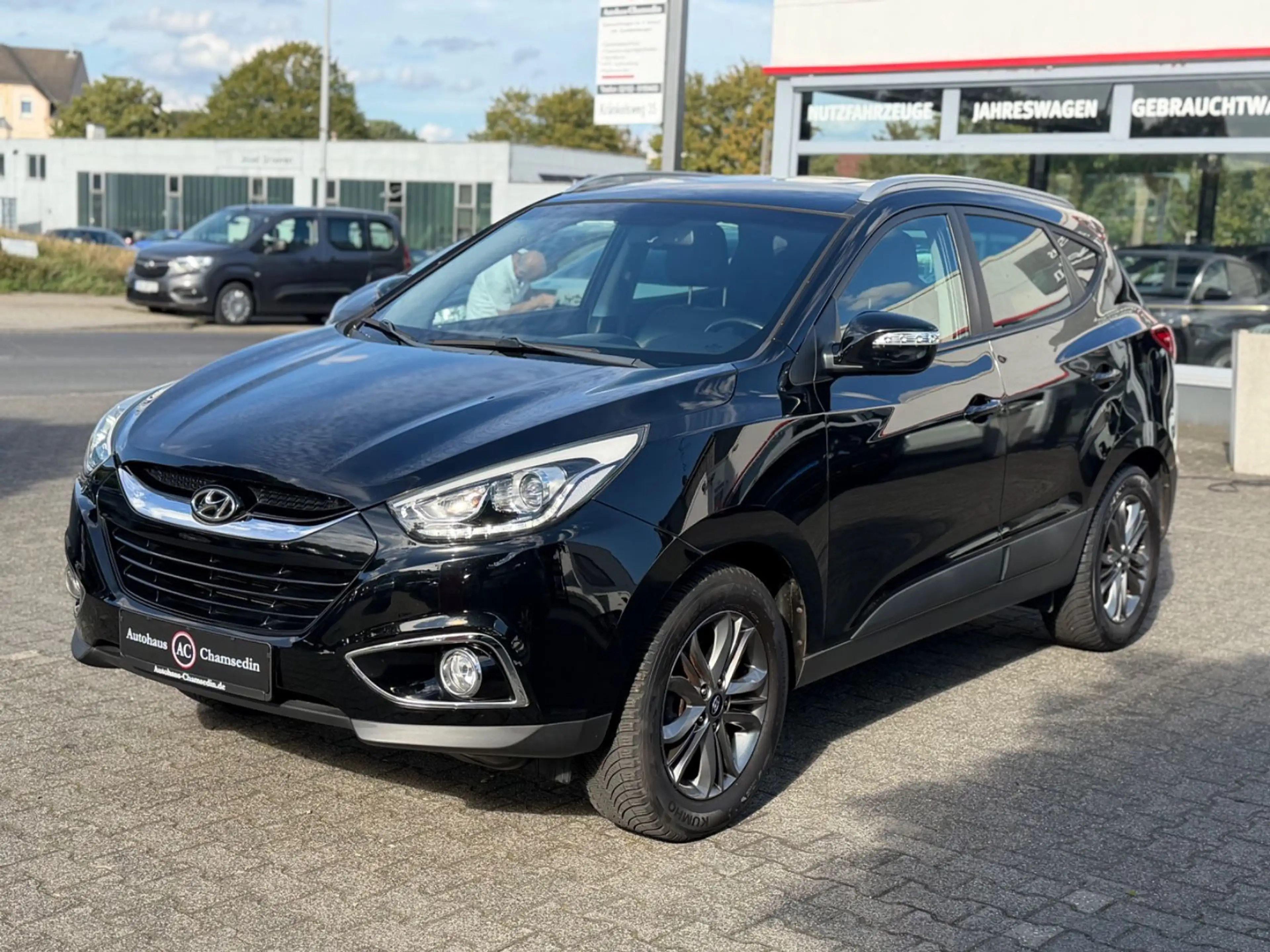 Hyundai iX35 FIFA World Cup Edition 2WD — photo 2