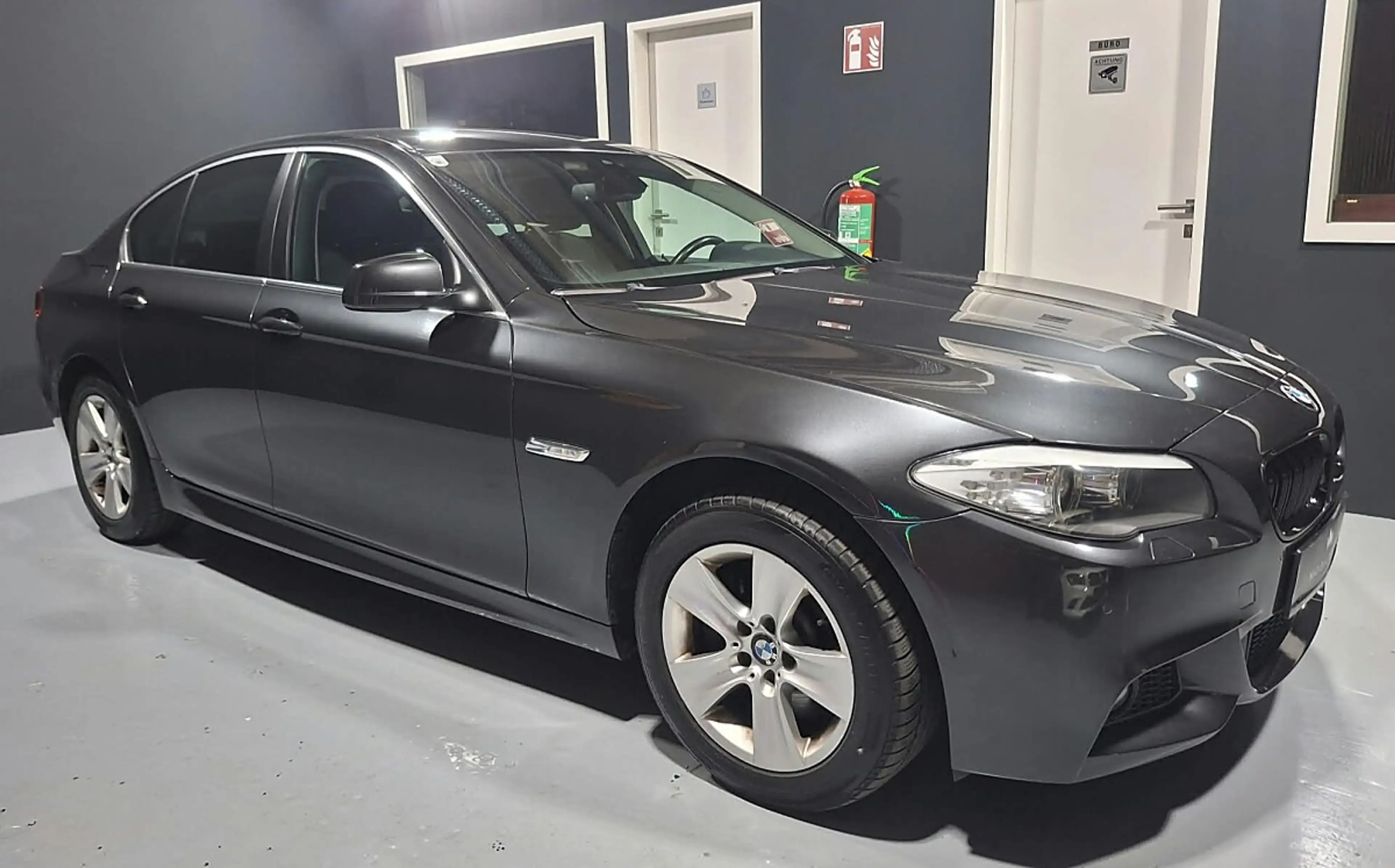 BMW 525 d — photo 10