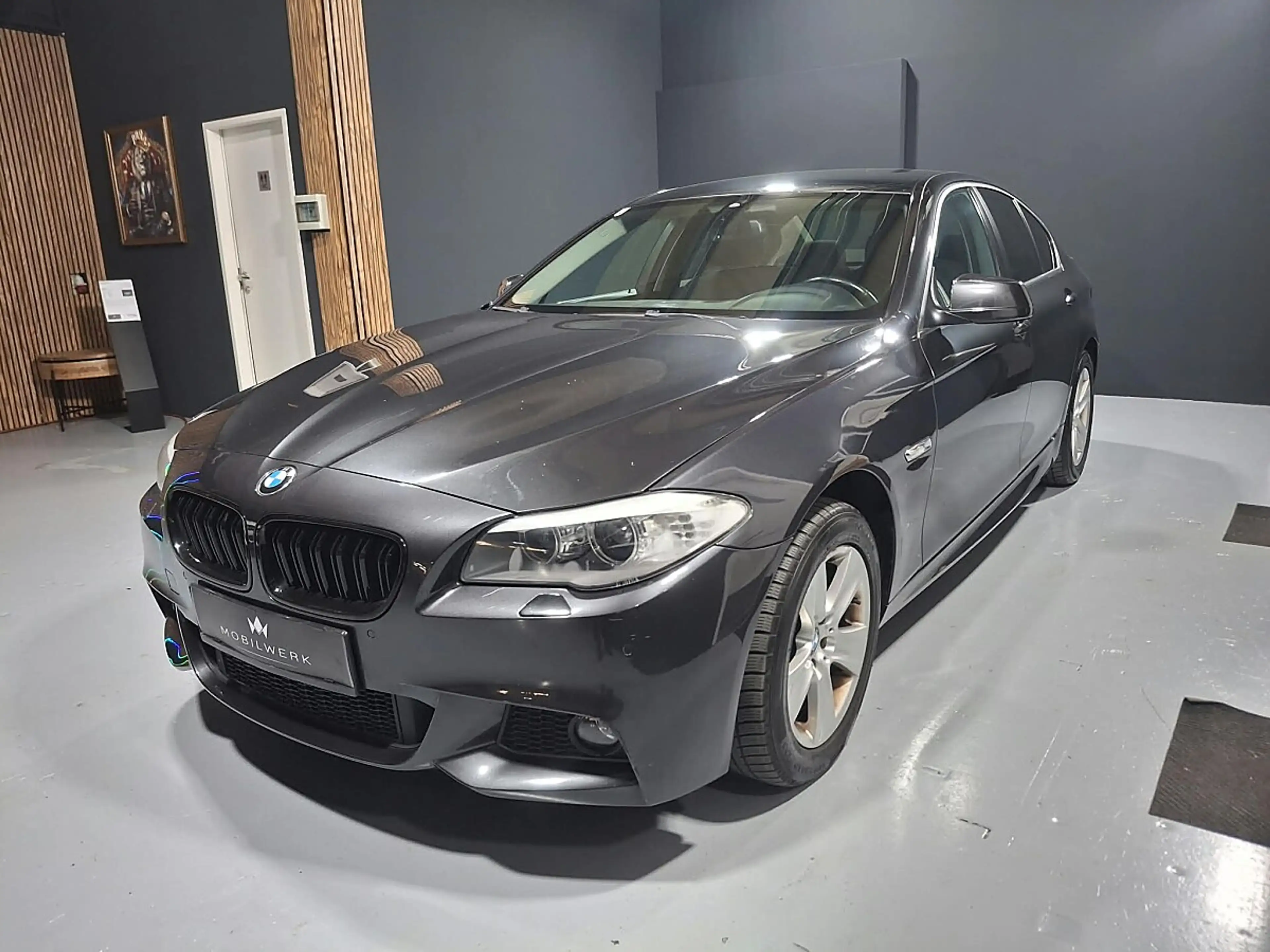 BMW 525 d — photo 3