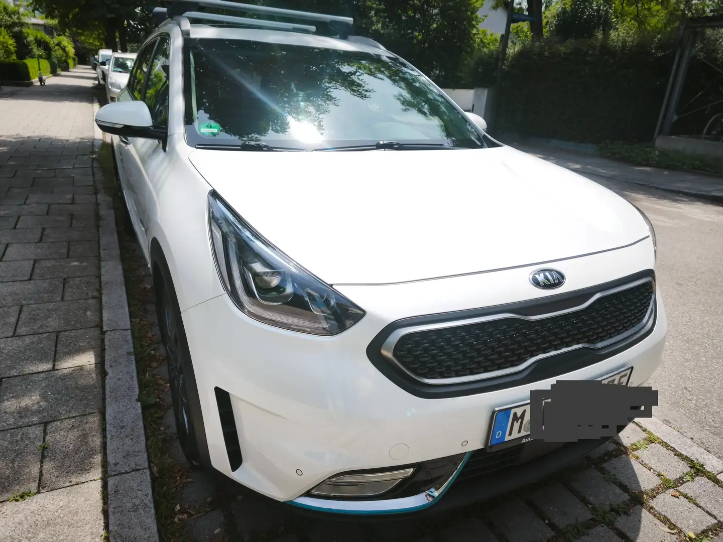Kia Niro Niro Plug-In Hybrid 1.6 GDI PHEV 2WD Aut. Spirit bijela - 1