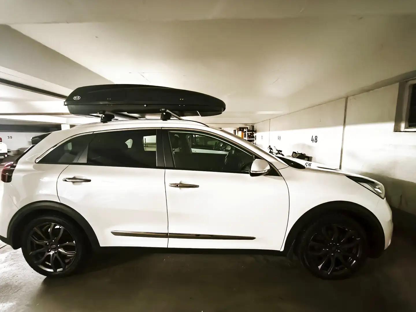 Kia Niro Niro Plug-In Hybrid 1.6 GDI PHEV 2WD Aut. Spirit Alb - 1