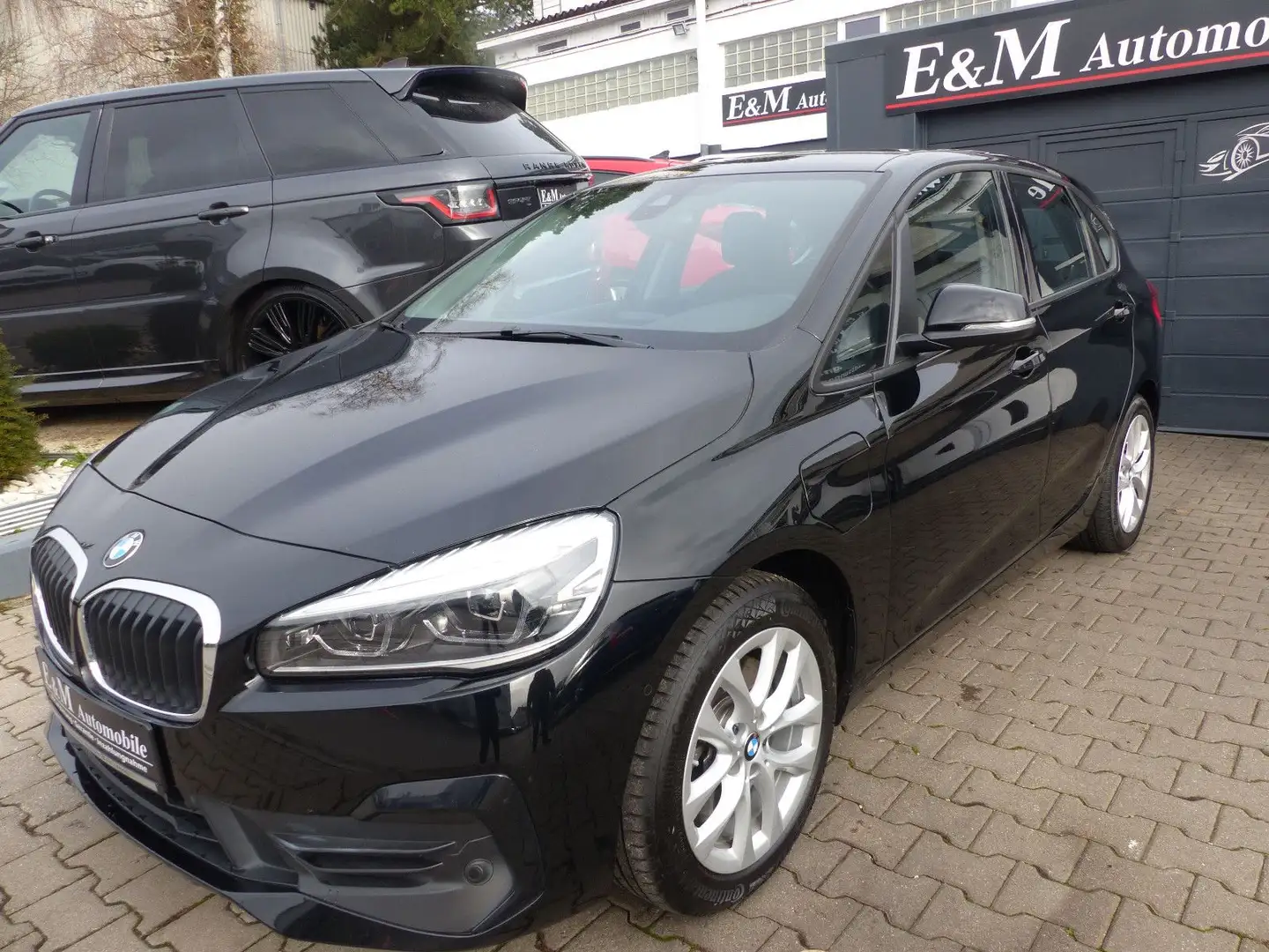 BMW 225 225 xe Active TourerAutomatik*ALLRAD*LED*NAVI* Schwarz - 1