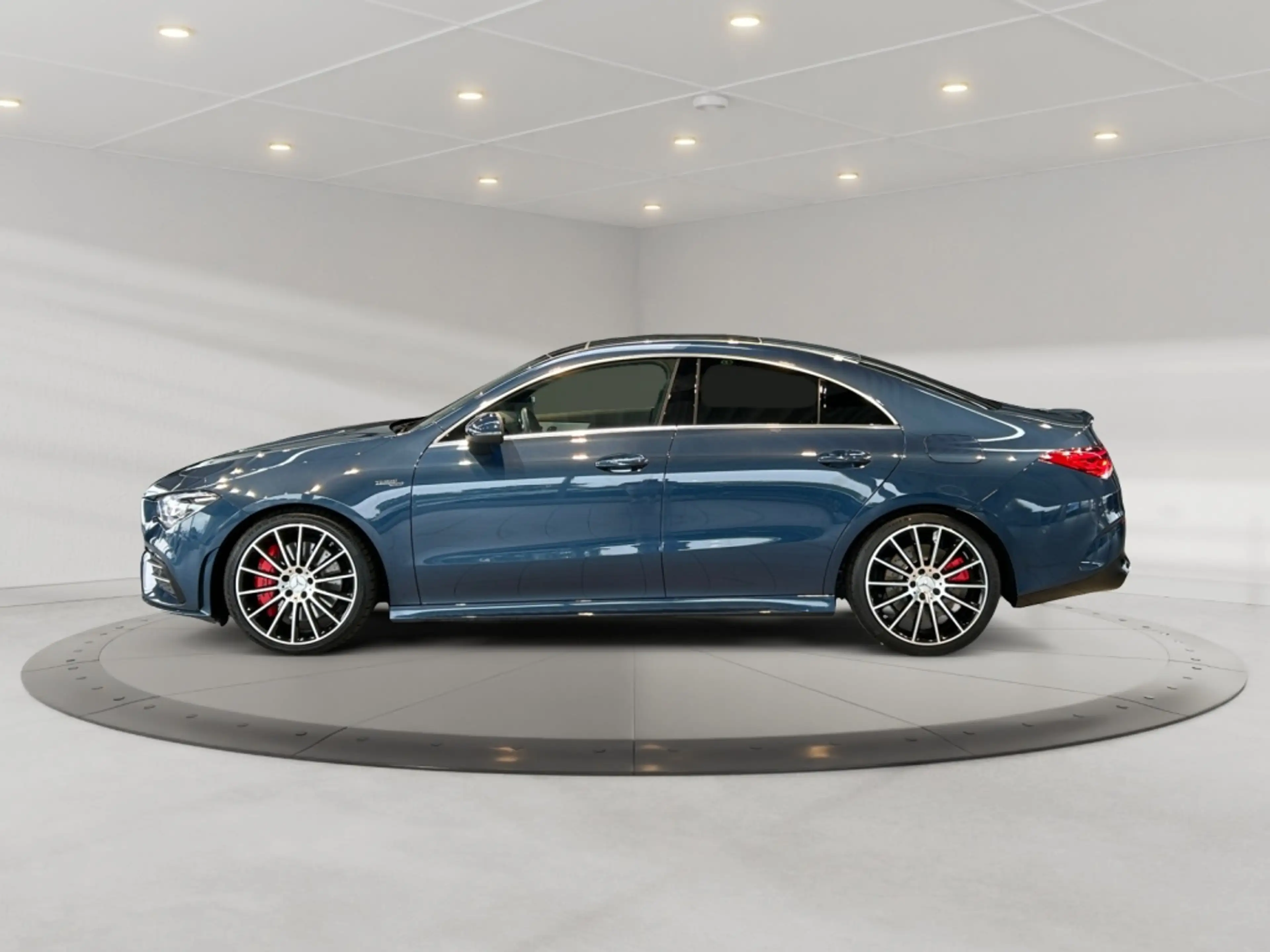 Mercedes-Benz CLA 35 AMG AMG CLA 35 4matic Coupe AMG+MBUX+MBeam+AHK+Pano — photo 5