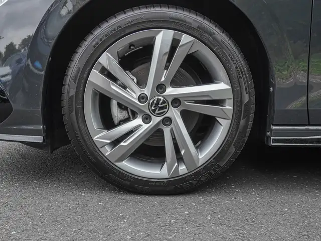 Volkswagen Golf view 7