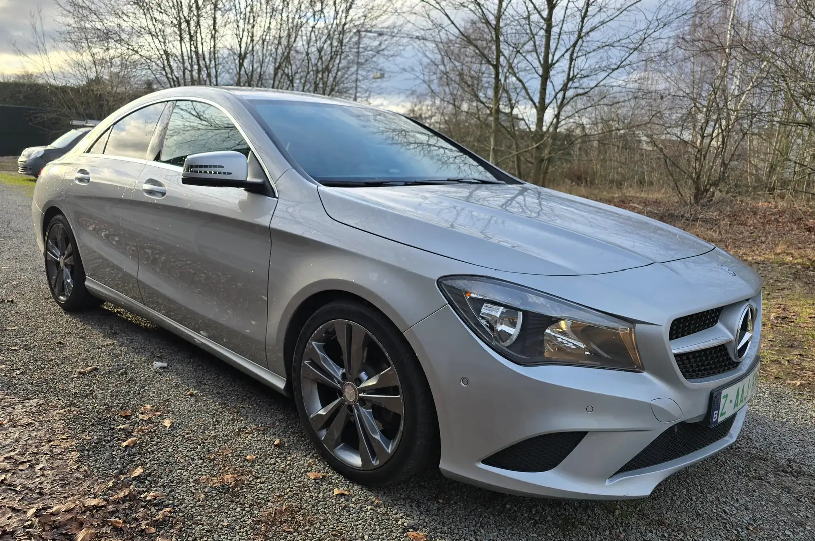 Mercedes-Benz CLA 200 Argent - 2