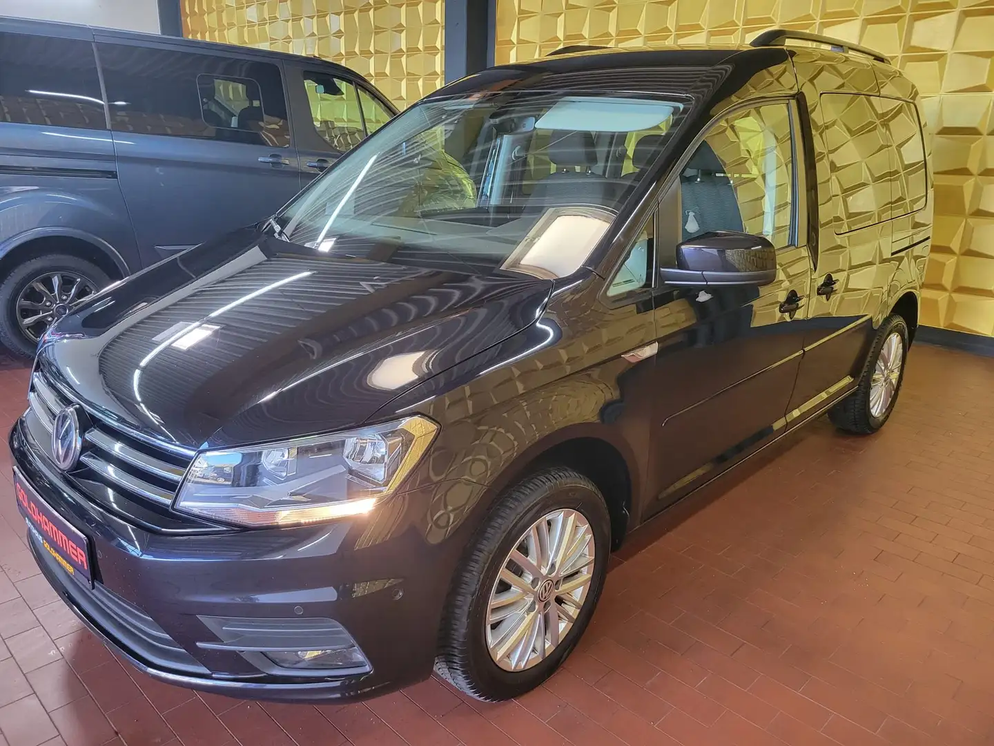 Volkswagen Caddy 2.0 TDI KAMERA/TEMP/NAV/EURO6 Noir - 2