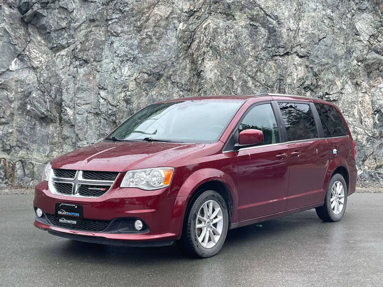 Dodge Grand Caravan photo Dodge Grand Caravan