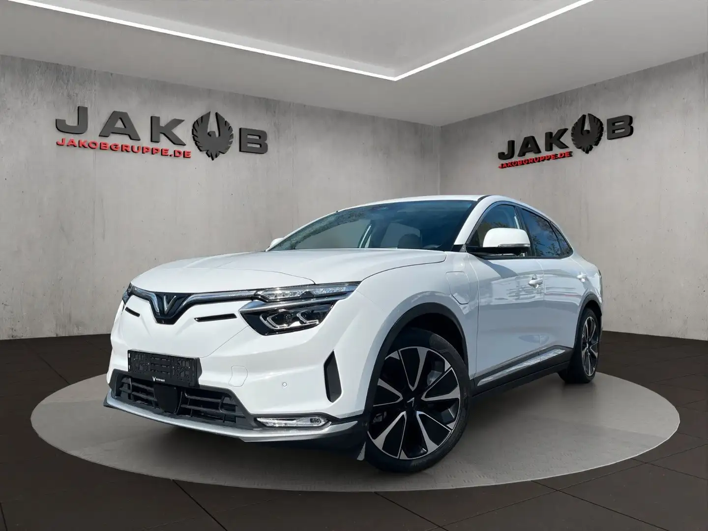 VinFast Sonstige VF8 PLUS+SITZKÜHLUNG+HEADUP DISPLAY+ AWD Weiß - 1