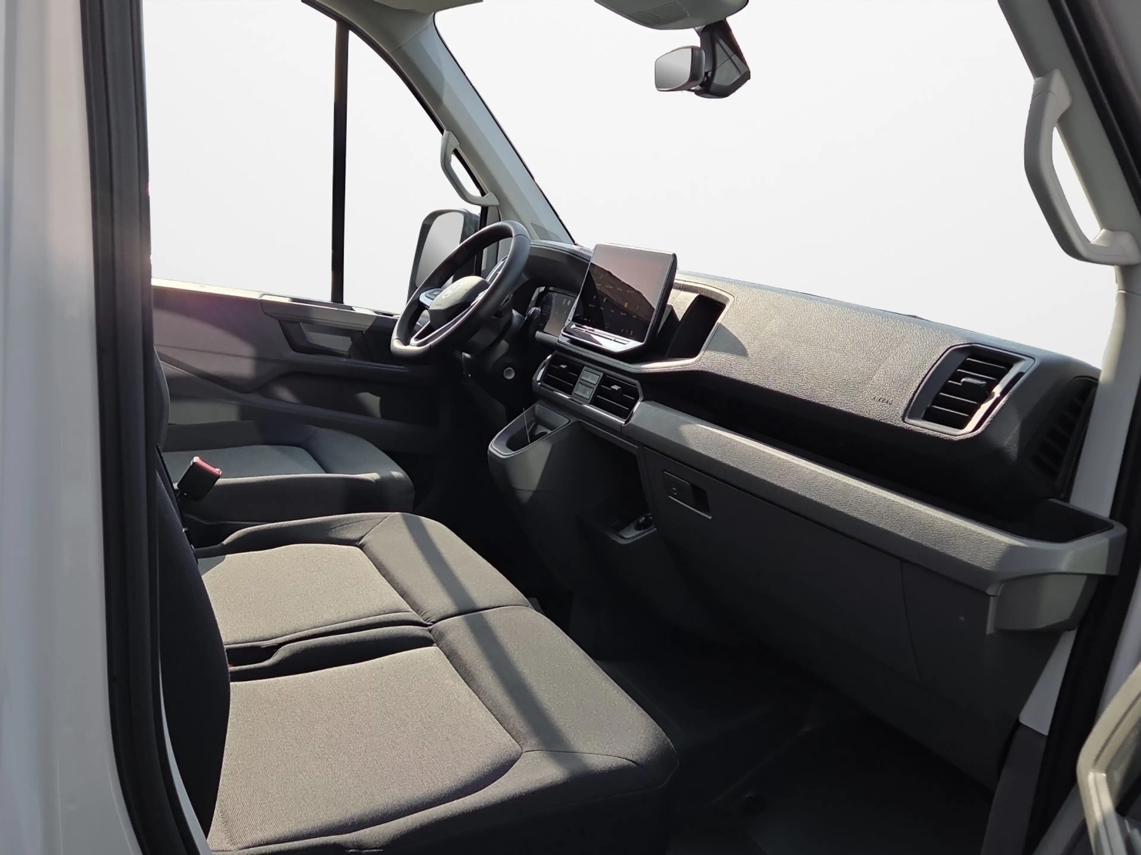Volkswagen Crafter 35 Kasten 2.0 TDI 4Mo Automatic LR HD L4H3 AHK — photo 13