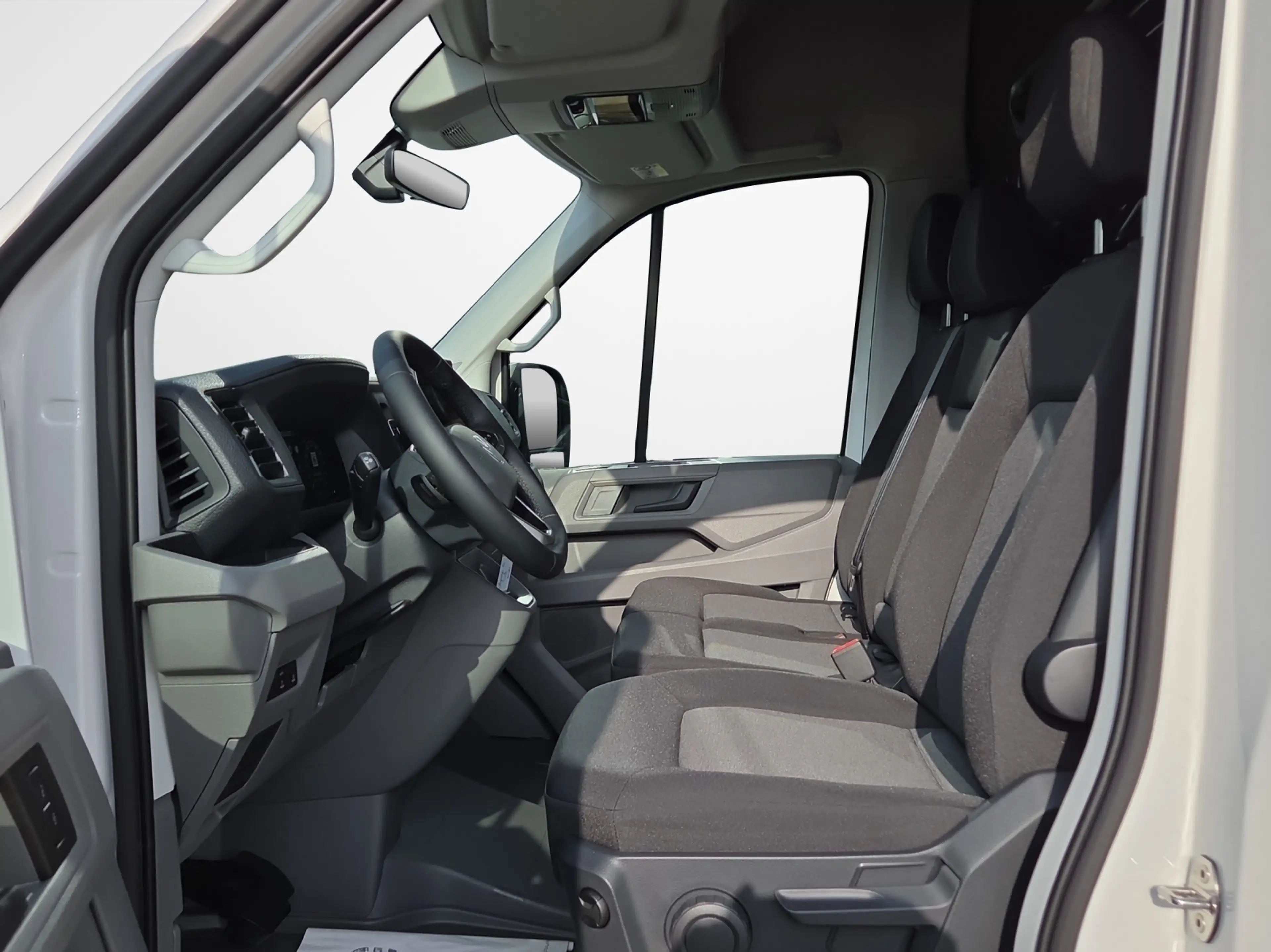 Volkswagen Crafter 35 Kasten 2.0 TDI 4Mo Automatic LR HD L4H3 AHK — photo 7