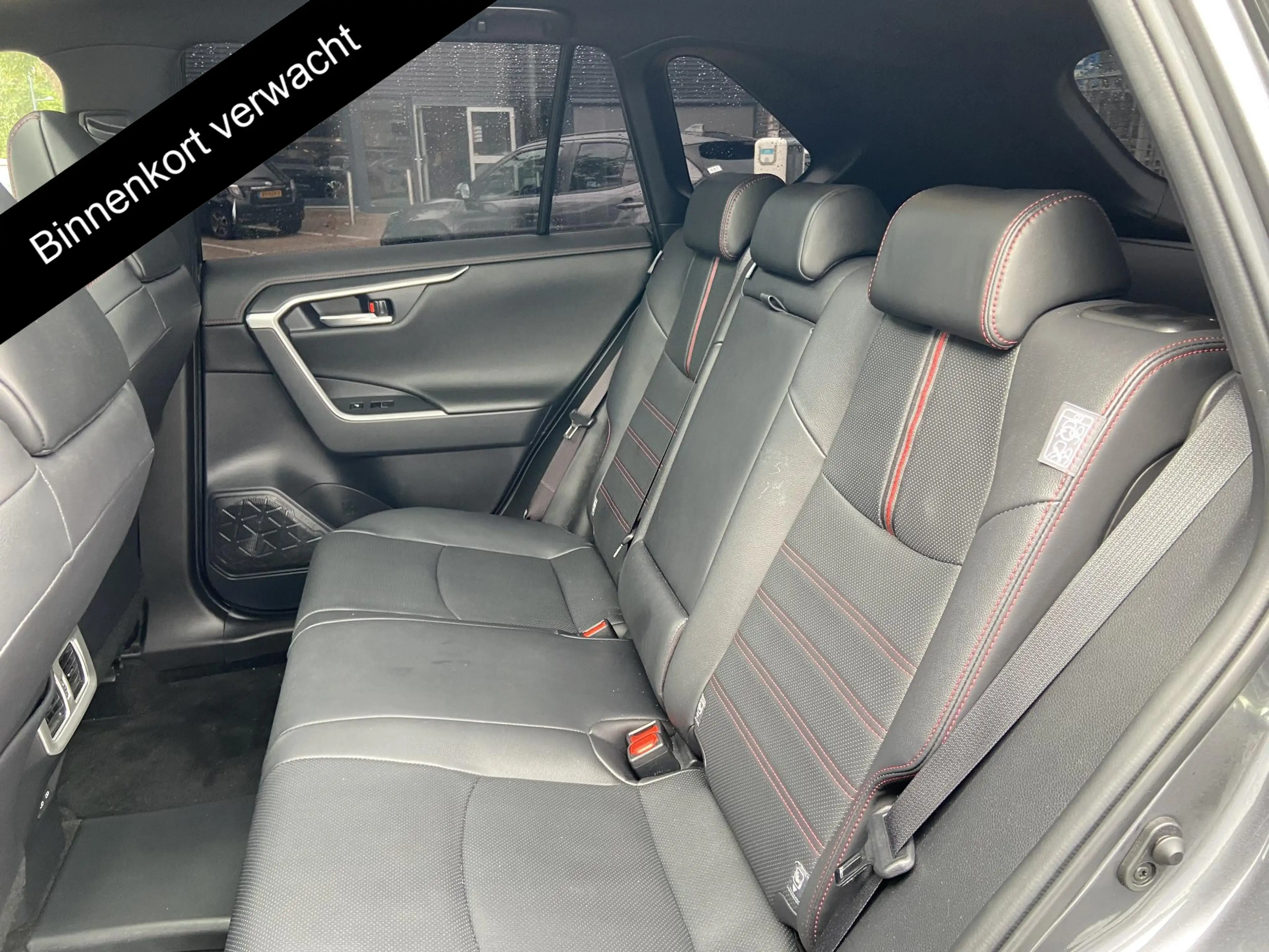 Toyota RAV 4 2.5 Plug-in Hybrid AWD Bi-Tone Plus | 1500 KG trek — photo 8