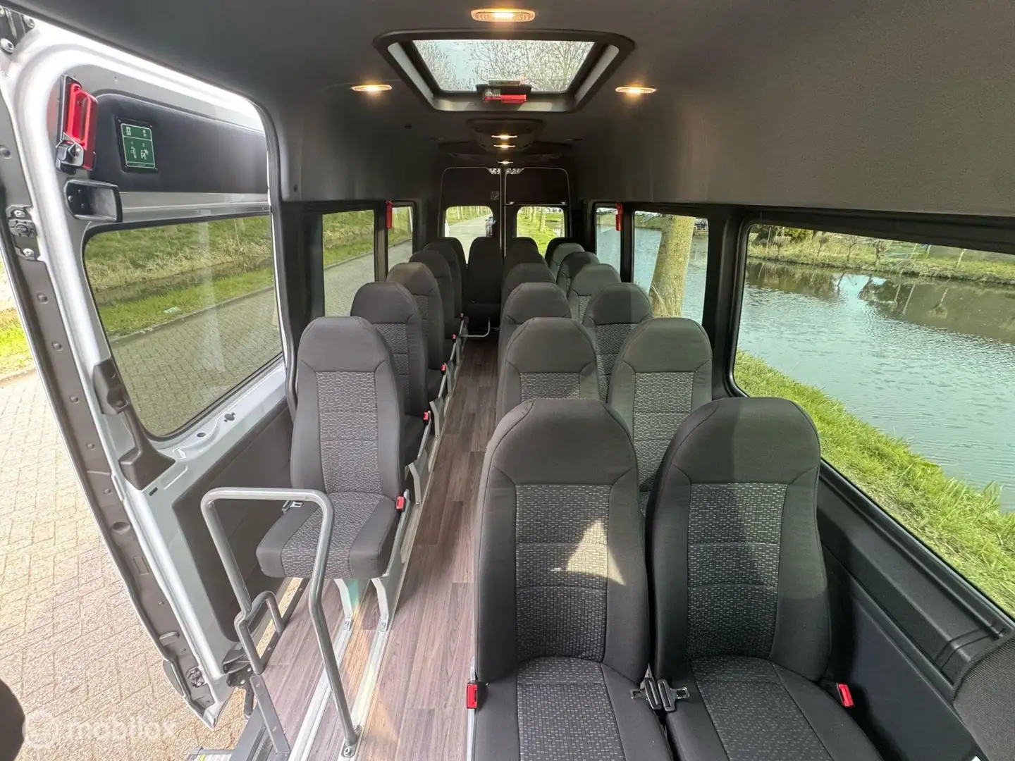 Mercedes-Benz Sprinter Automaat 23 Zits Trekhaak Airco - 2