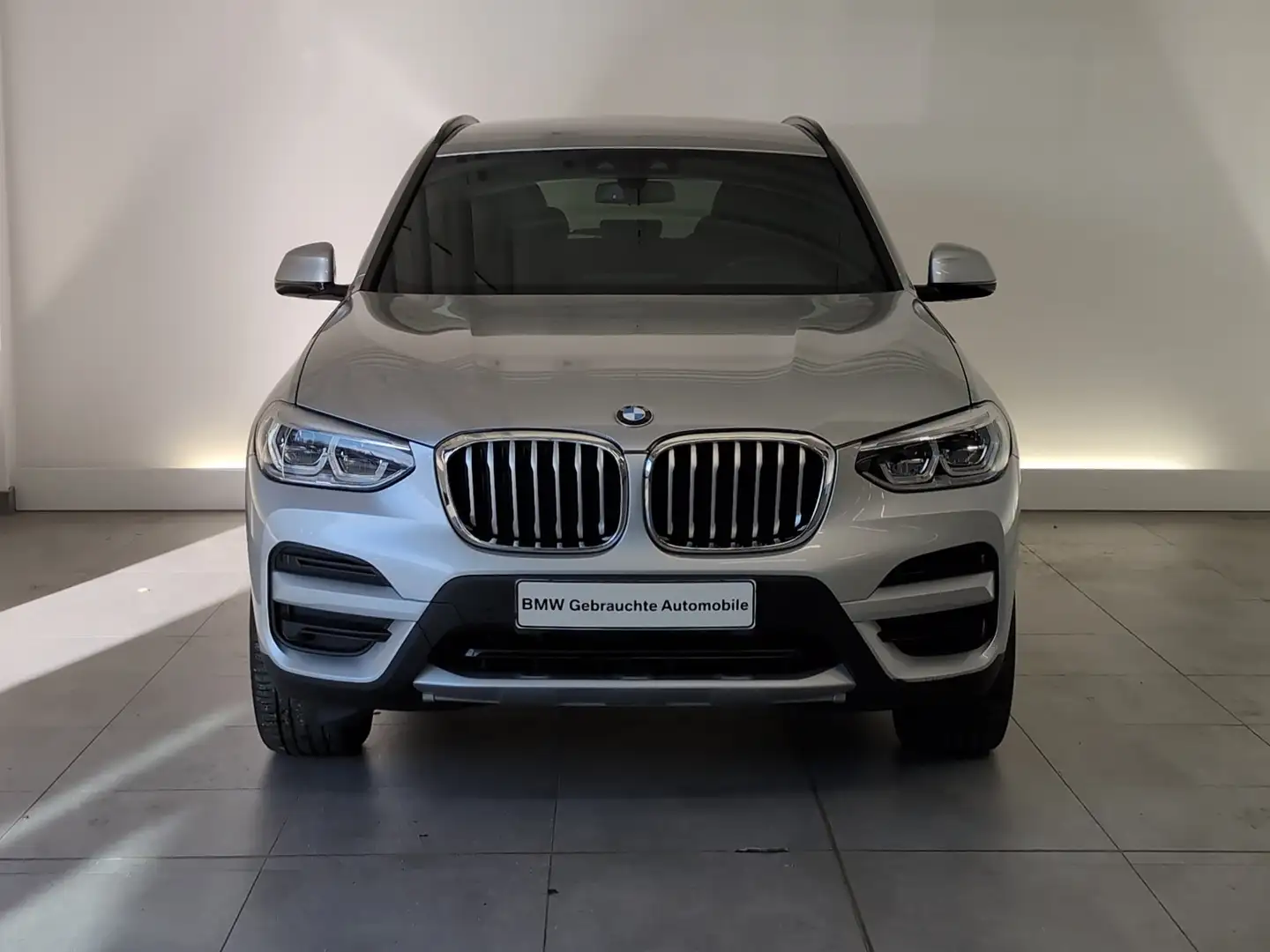 BMW X3 xDrive20d xLine HiFi/Ambiente/Lordose HiFi/Ambient Silber - 2