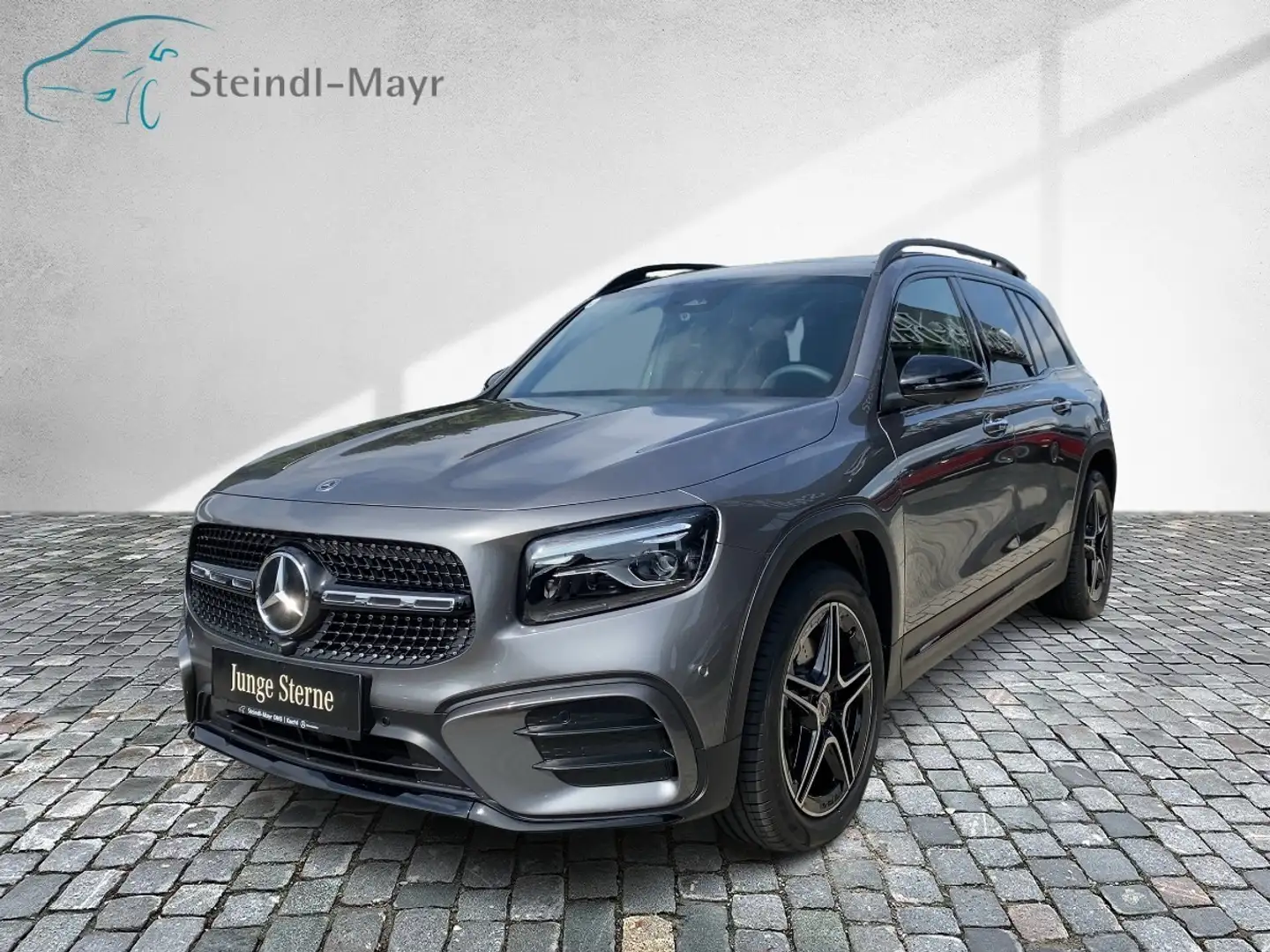 Mercedes-Benz GLB 200 d 4MATIC Österreich-Edition AMG Line AMG Grijs - 2