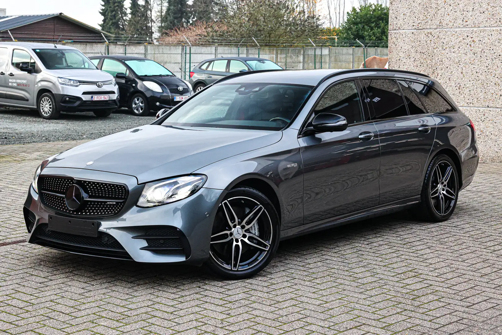 Mercedes-Benz E 43 AMG AMG*360°CAMERA*SFEERVERLICHTING*LUCHTVERING* Grau - 1