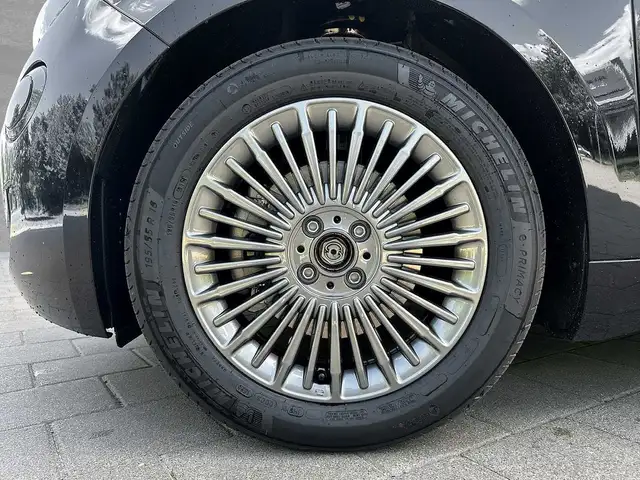 Fiat 500c view 9