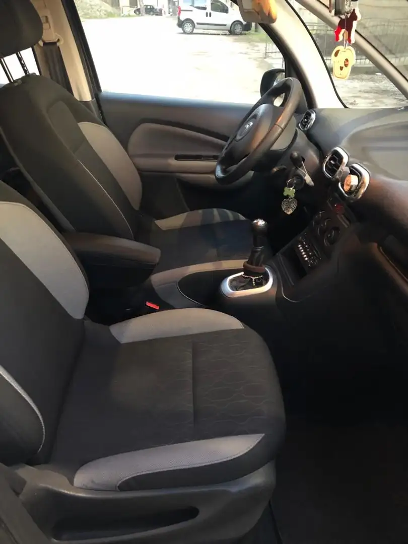 Citroen C3 Picasso base Šedá - 2