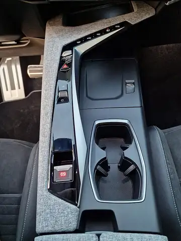 Peugeot 3008 Hybrid 145 E-DCS6 GT Aut. "sofort verfügbar" Ansicht 43