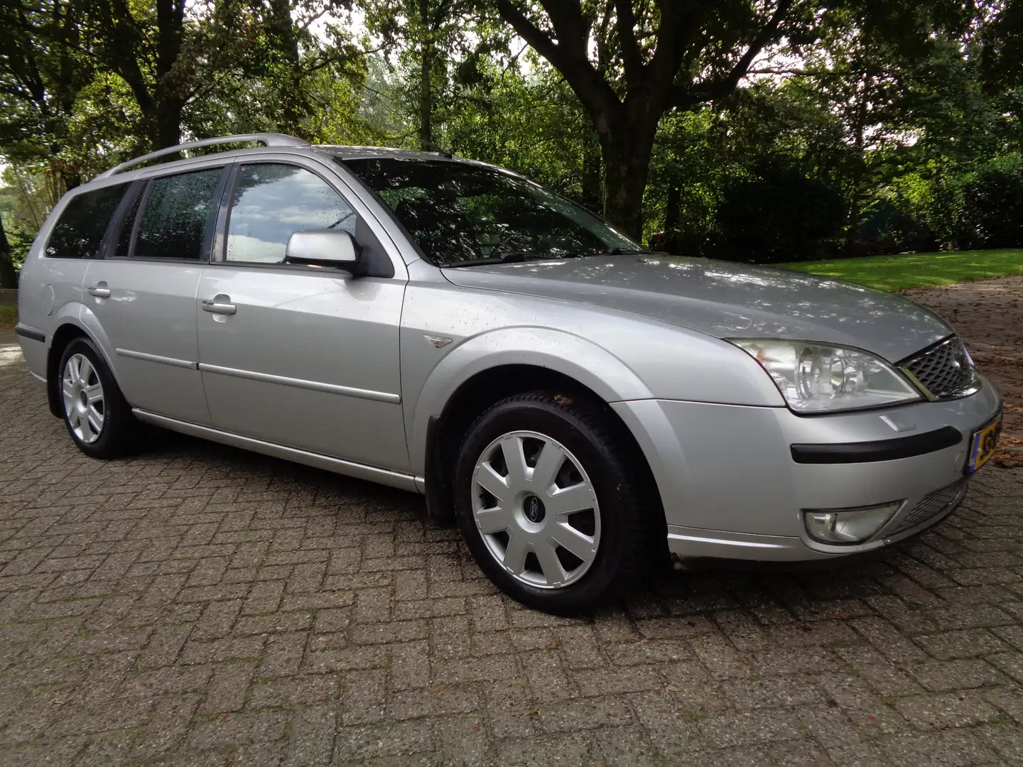 Ford Mondeo Wagon 2.0-16V Platinum.Automaat! Gris - 2