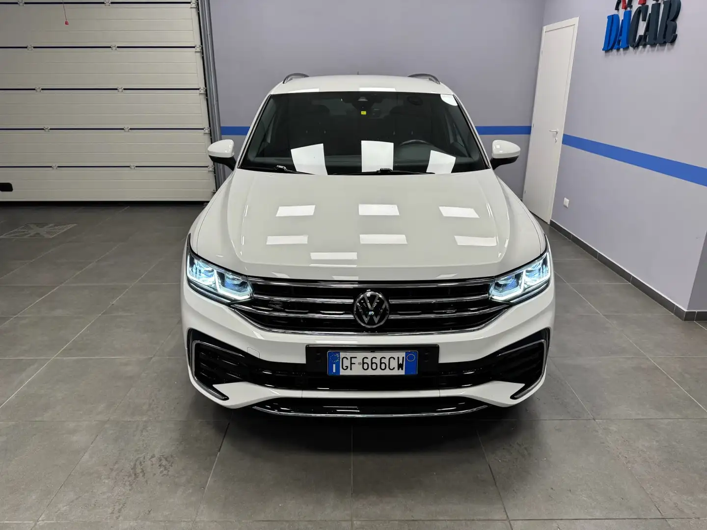 Volkswagen Tiguan Tiguan 1.5 tsi R-Line 150cv DSG Blanc - 2