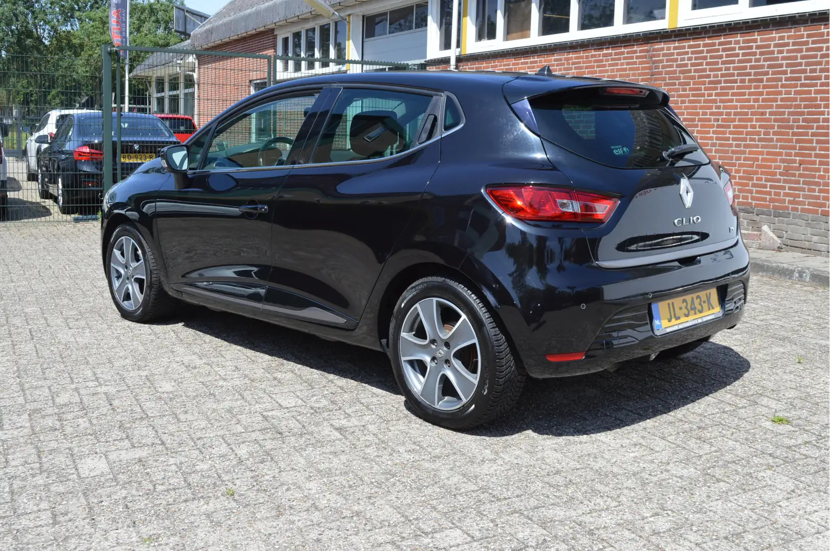 Renault Clio 90PK TCe Night&Day NL-auto / Airco / Cruise / Pdc. Zwart - 2