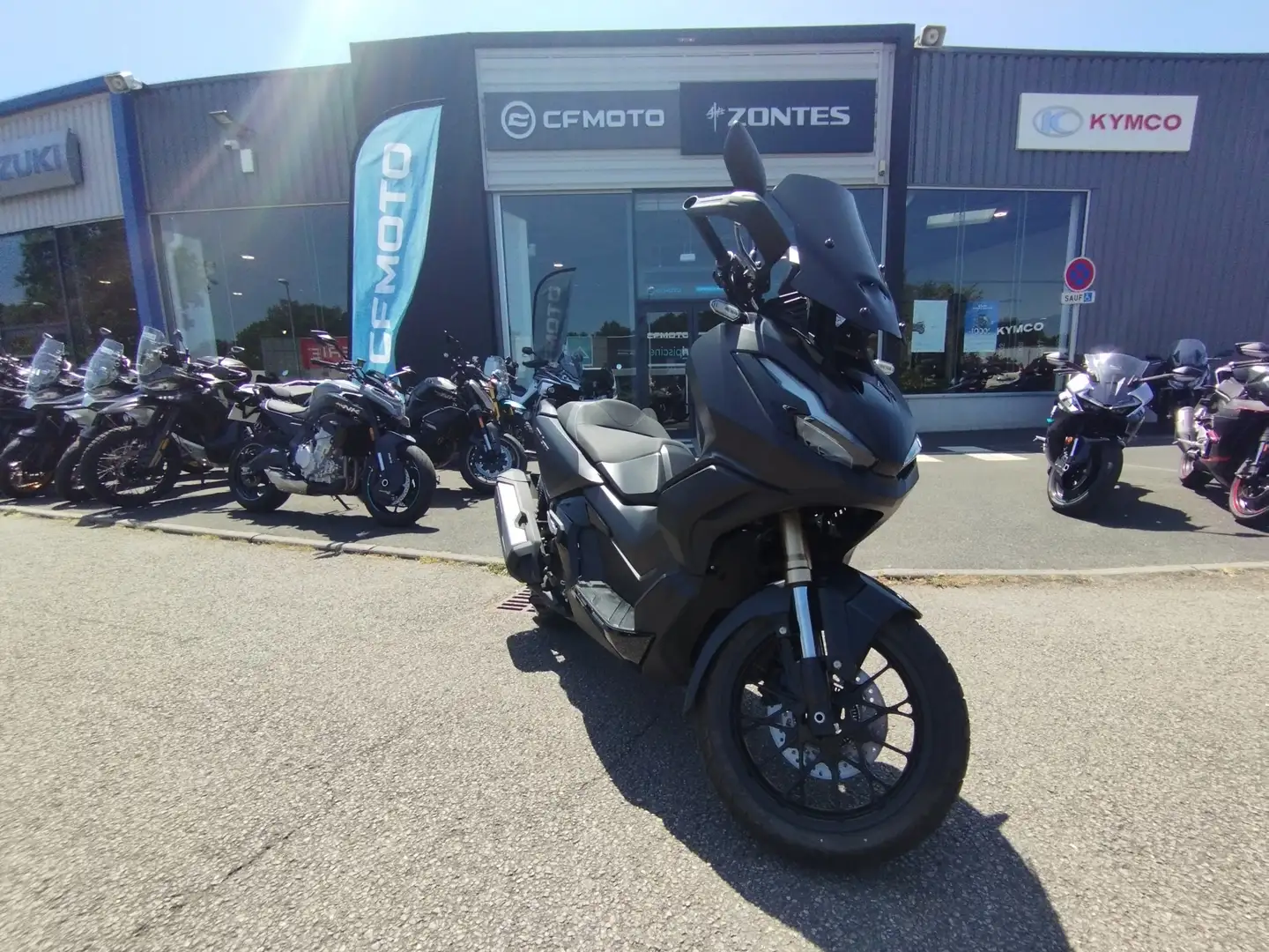 Honda ADV 350 - 1
