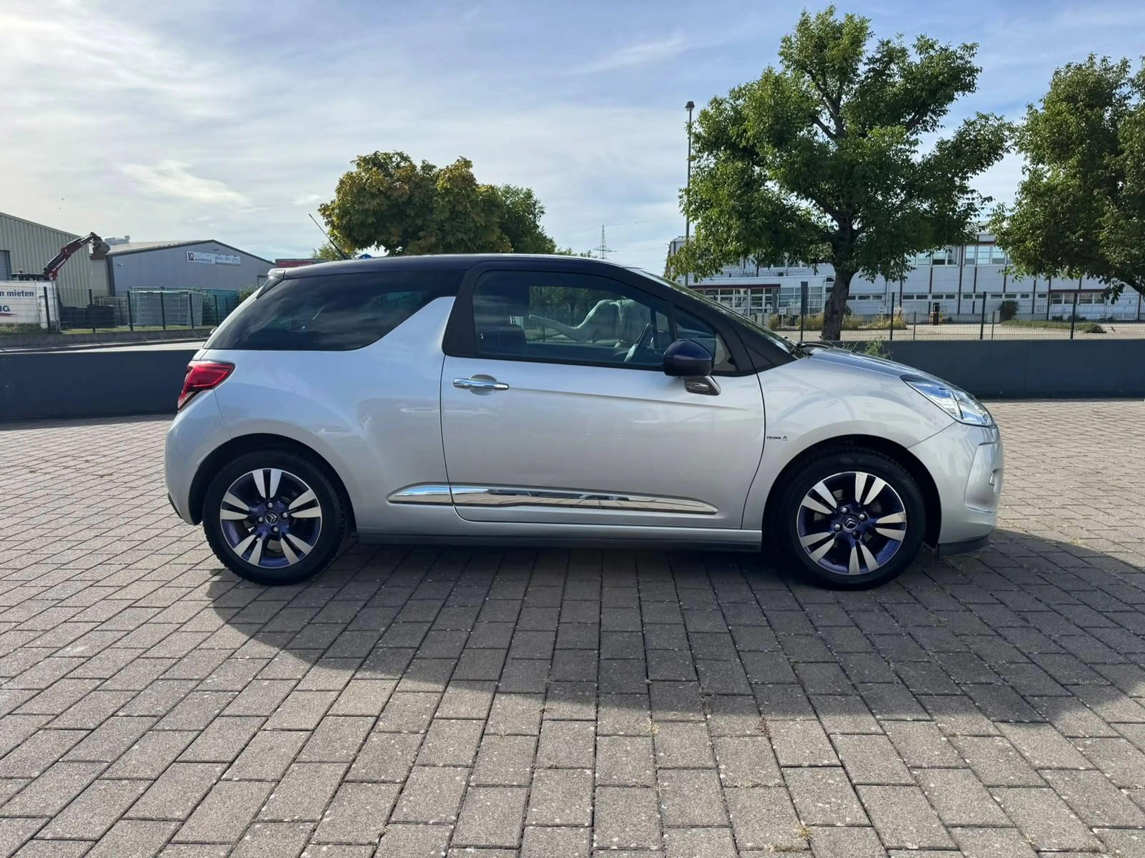 Citroen DS3 SoChic*Automatik*TÜV+insp.neu* — photo 6