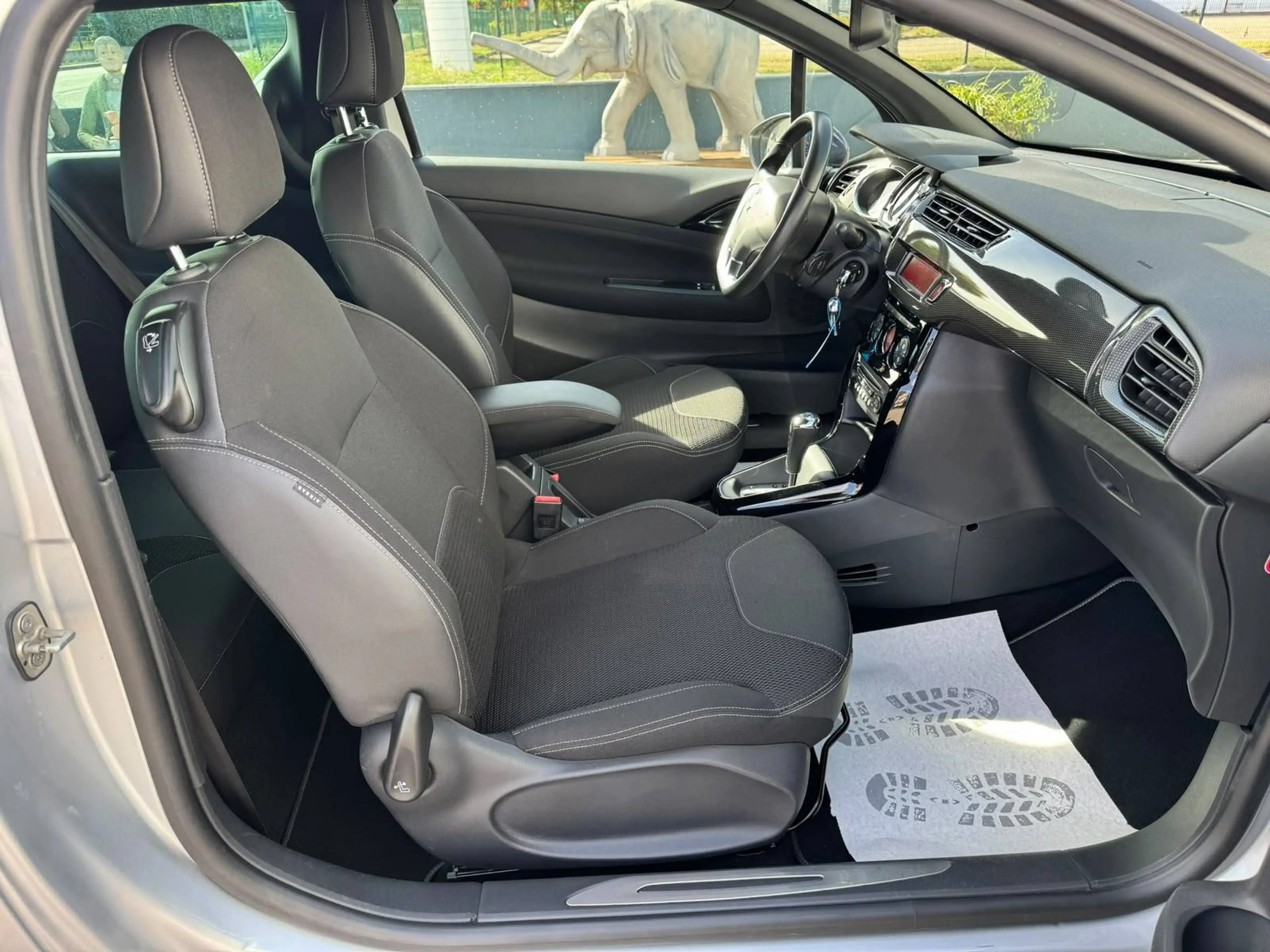 Citroen DS3 SoChic*Automatik*TÜV+insp.neu* — photo 13