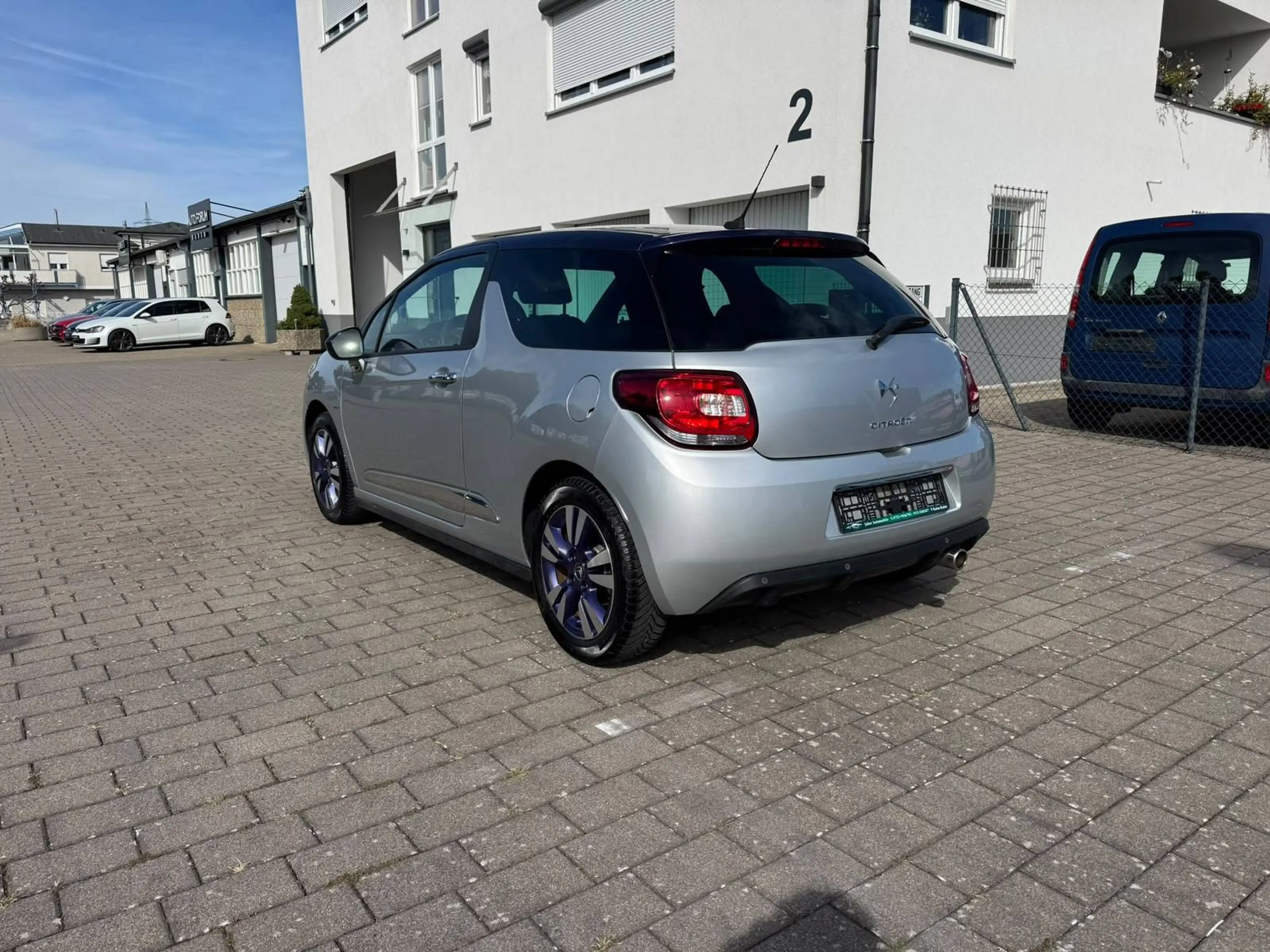 Citroen DS3 SoChic*Automatik*TÜV+insp.neu* — photo 3
